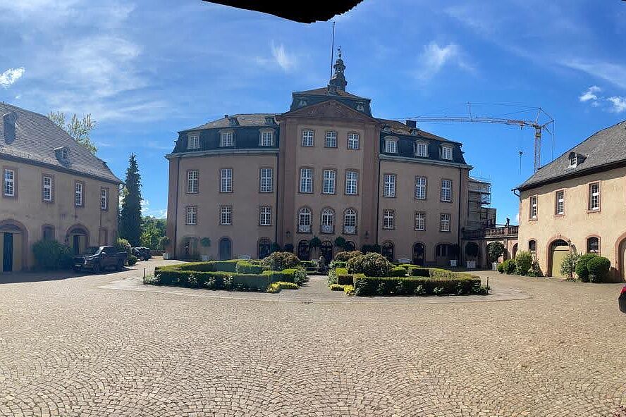 Quellen- und Flüssetour ADFC Schwalmstadt Quellen- und Flüssetour ADFC Schwalmstadt