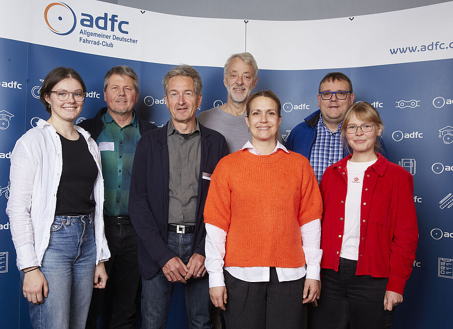 Der neue ADFC-Bundesvorstand (v.l.n.r.): Lena Adam, Joachim Lohse, Christian Tänzler, Frank Masurat, Sarah Holczer, Christoph Schmidt und Vera Konrad (ohne Clara Bohle).